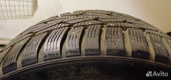 Nokian Tyres Hakkapeliitta 7 245/40 R18