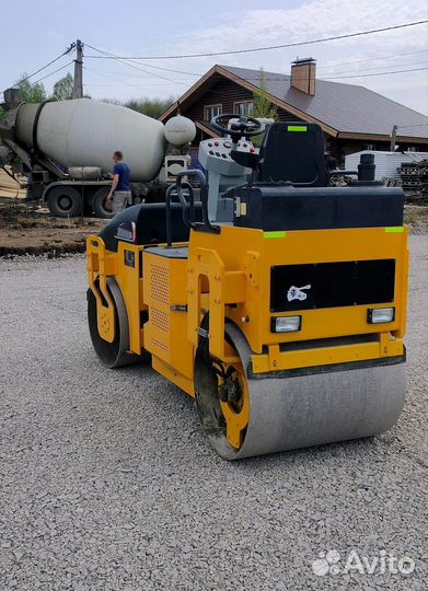 Дорожный каток XCMG XMR30E, 2014