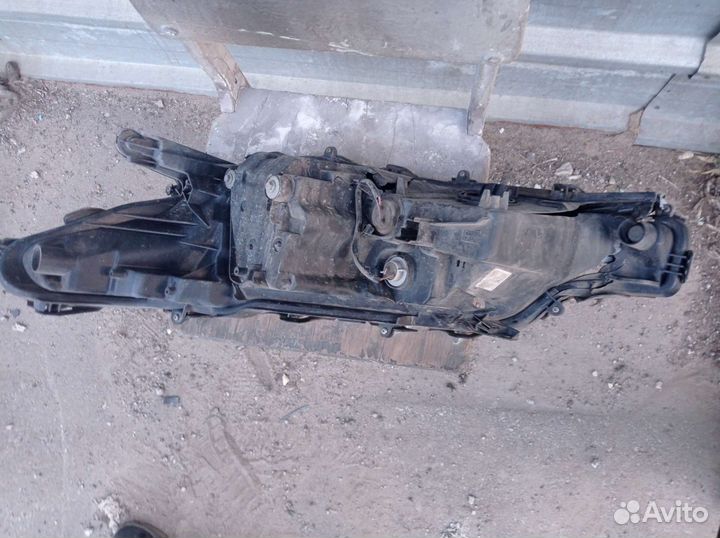 Продам фару на камри 2018