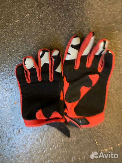 Мотоперчатки