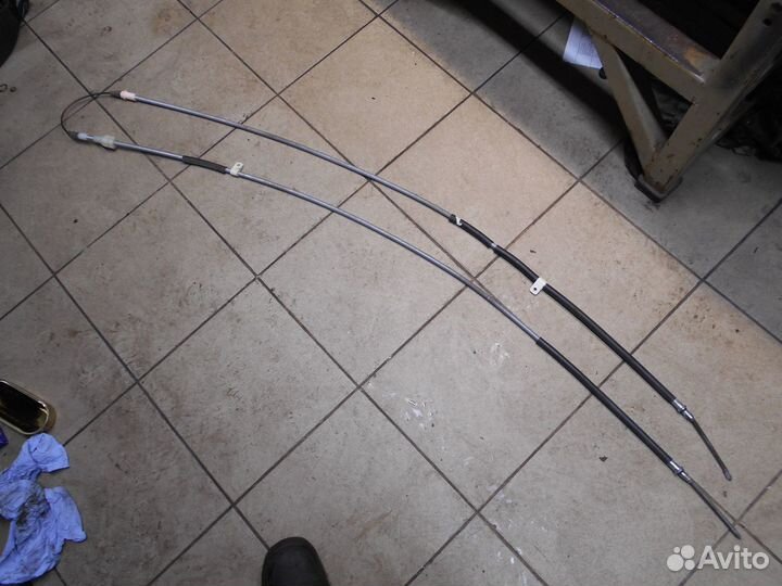 Трос стояночного тормоза Ford Fiesta 89-95 г.в