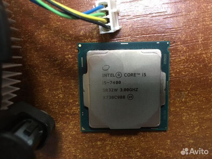 Процессор Intel Core i5-7400 + куллер. Гарантия