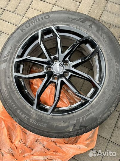 Kumho Crugen HP91 265/55 R19 111Y