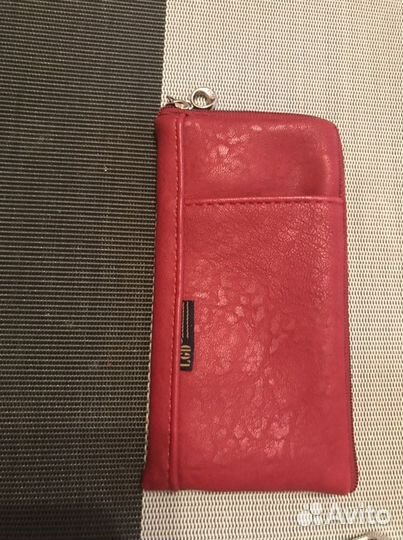 Чехлы для телефонов