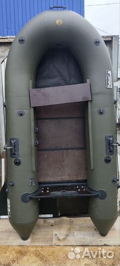 Лодка пвх под мотор Пеликан 255Т