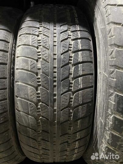 Sunny NW611 215/60 R17