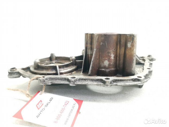 Крышка головки блока цилиндров Mercedes-Benz