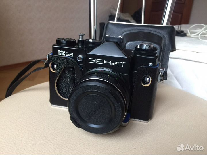 Пленочный фотоаппарат Зенит + вспышка