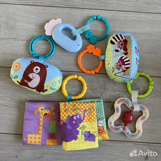 Развивающий коврик новый