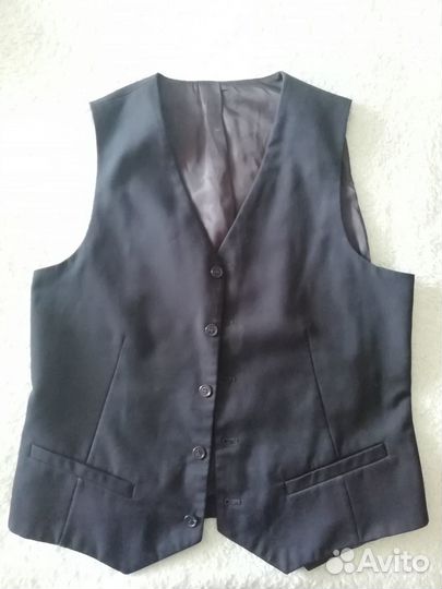 Жилетка для мальчика школьный