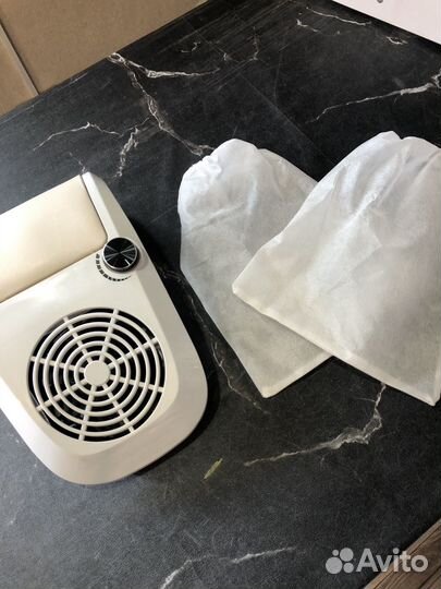 Маникюрный пылесос