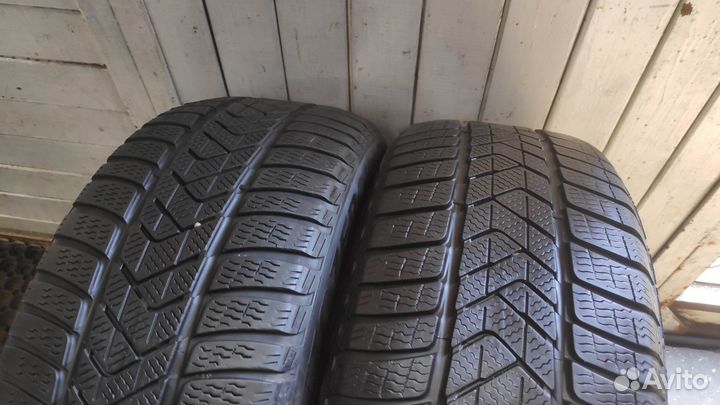 Pirelli Winter Sottozero 3 245/45 R19 102V