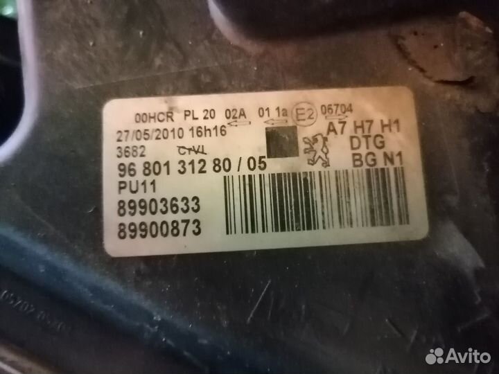 Фара правая 89900873 Peugeot 207 WC WK