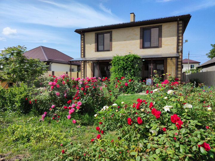 Дом 280 м² на участке 14 сот.