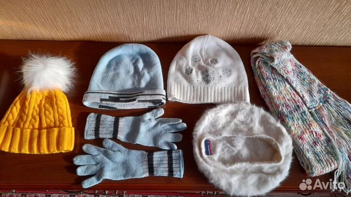 Шапки женские, шерсть