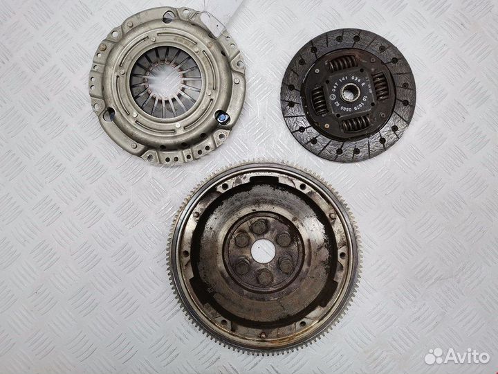 Маховик (демпфер сцепления) для Skoda Fabia 1