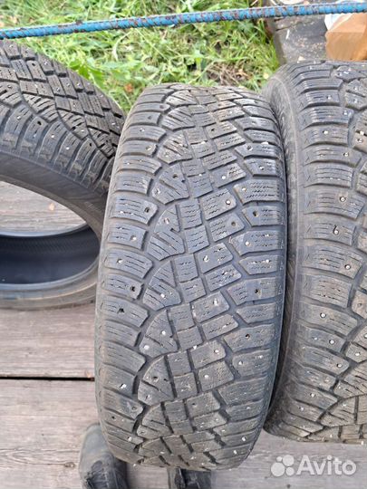 Continental IceContact 2 215/60 R17 96T