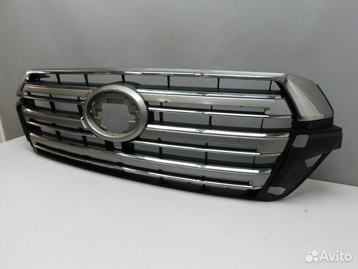Решетка радиатора Land Cruiser (200) (04750)