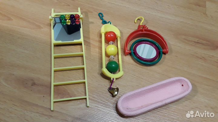 Игрушки для попугаев