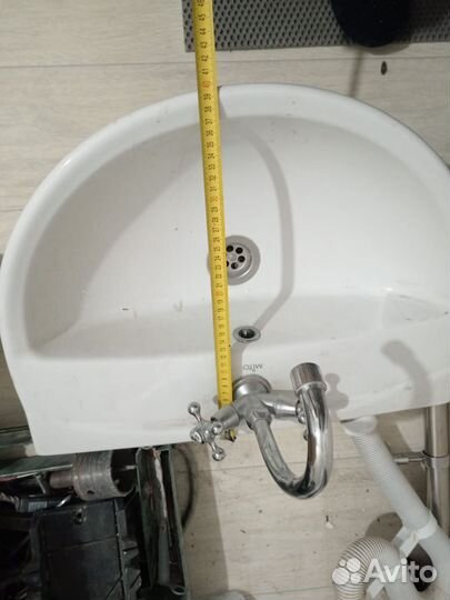 Раковина в ванную бу