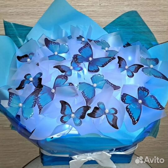 Тренд 2023 года Букеты светящиеся с бабочками