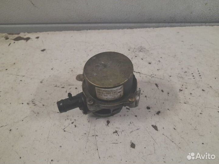 Насос вакуумный Renault K9K 732 832 836