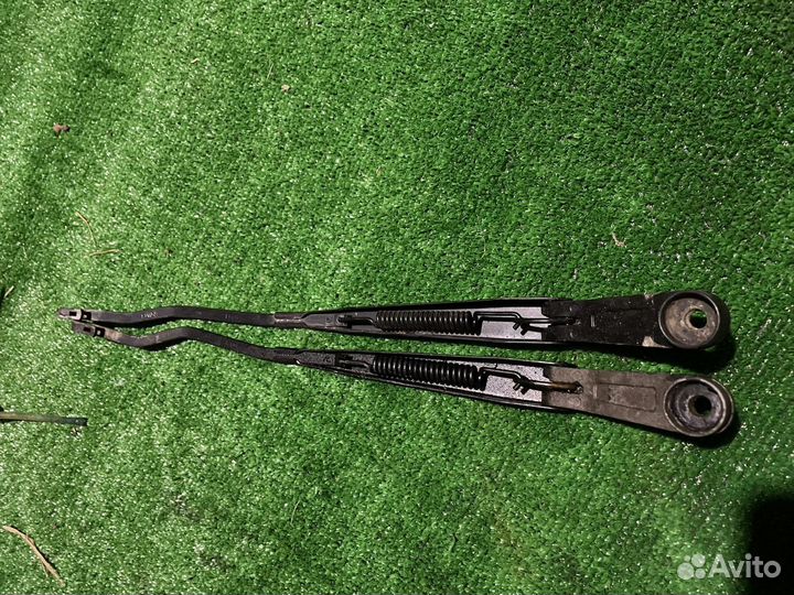 Поводок дворника сузуки гранд витара