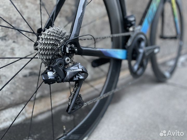 Шоссейный велосипед Giant Propel Advanced Pro Di2