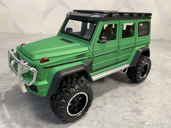 Машинка Мерс Гелик на больших колесах с паром