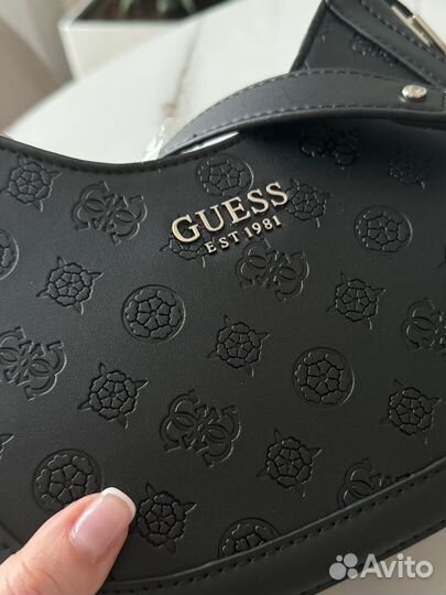 Сумка guess новая