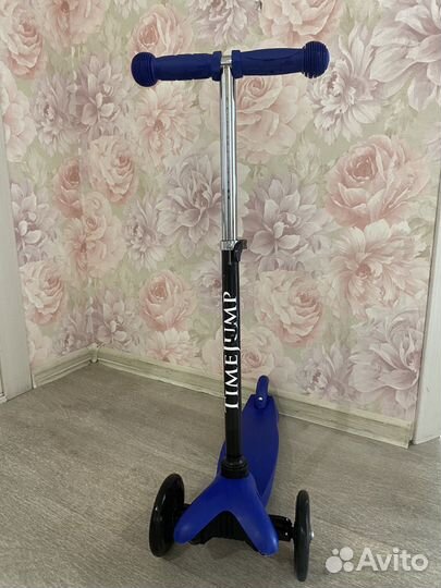 Самокат детский трехколесный