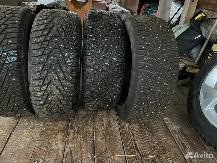 Hankook Winter I'Pike 205/55 R16