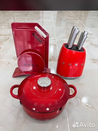 Кастрюля чугунная