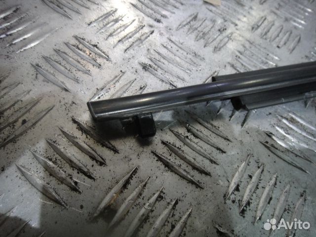 Бархотка Auris (07-12) наружняя пер R б/у (арт. 7571012770)