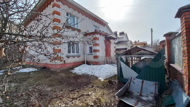 Дом 226 м² на участке 11 сот.