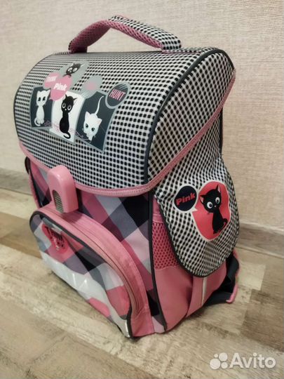 Школьный рюкзак для девочки