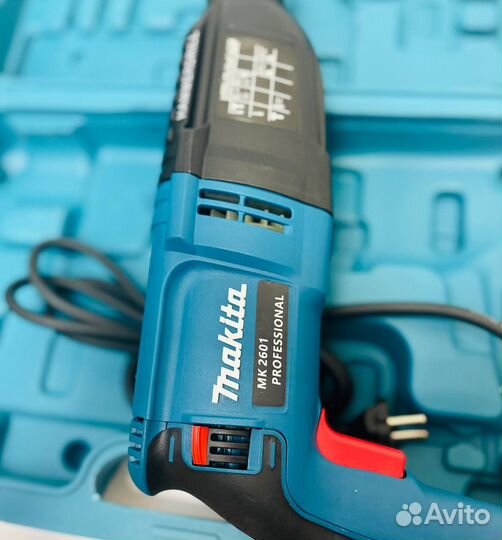 Сетевой перфоратор Mak1ta
