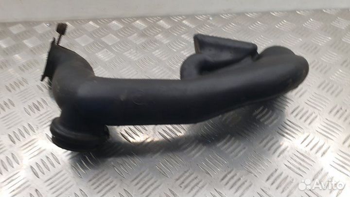 Патрубок воздушного фильтра Mazda Tribute