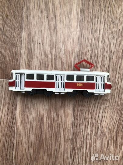 Трамвай игрушка детский
