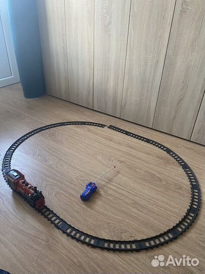 Игрушка железная дорога Вокзал