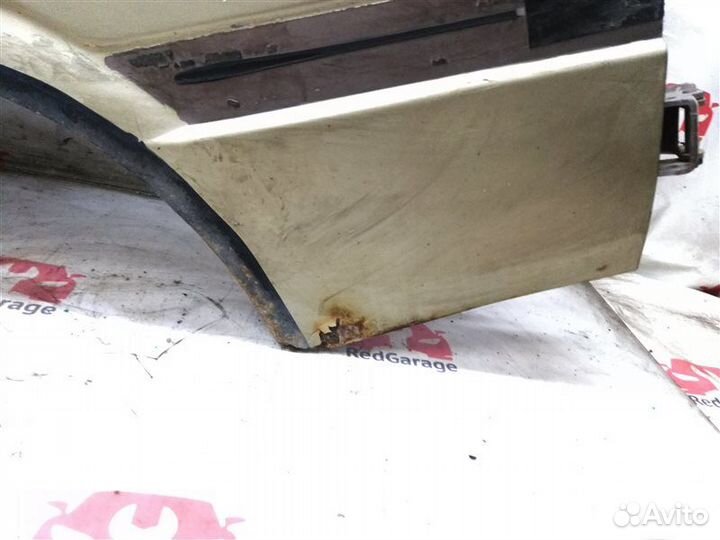 Дверь передняя правая Toyota Hiace LH107 3L 1992