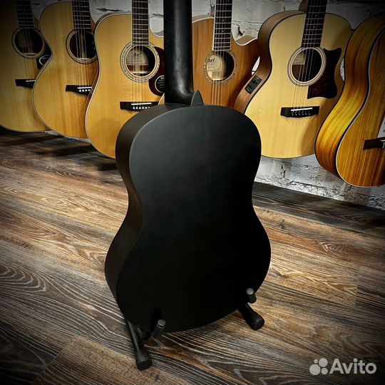 Классическая гитара 4/4 Flight C-100 BK