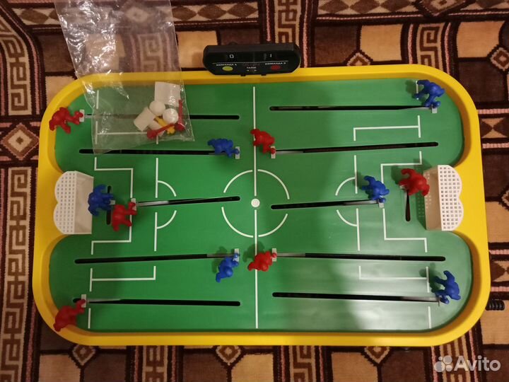 Продам настольный мини-футбол 