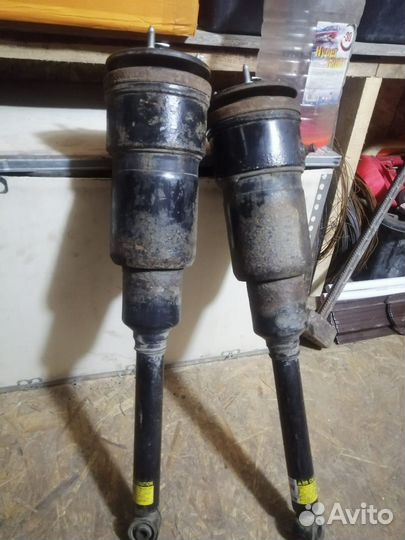 Задние пневмостлйки Lexus LS600