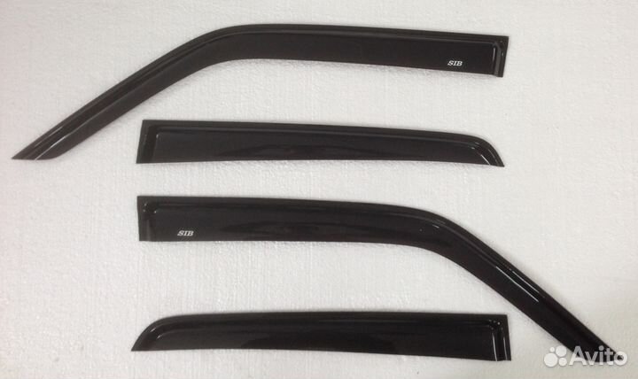 Дефлектор двери Nissan Juke с 2010