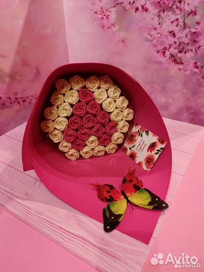 Букеты из шоколадных роз