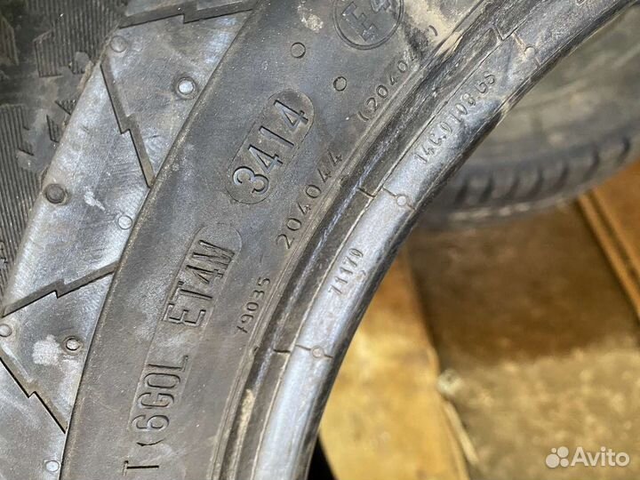 Continental VancoWinter 2 215/65 R16