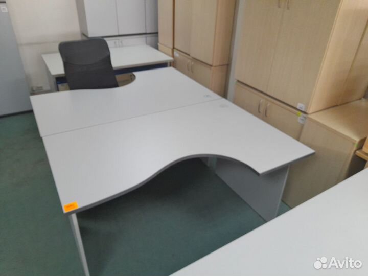 Стол эргономичный Новый