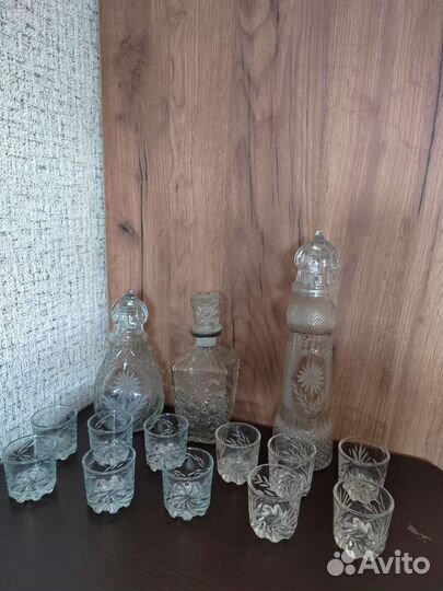 Набор стопок с графином