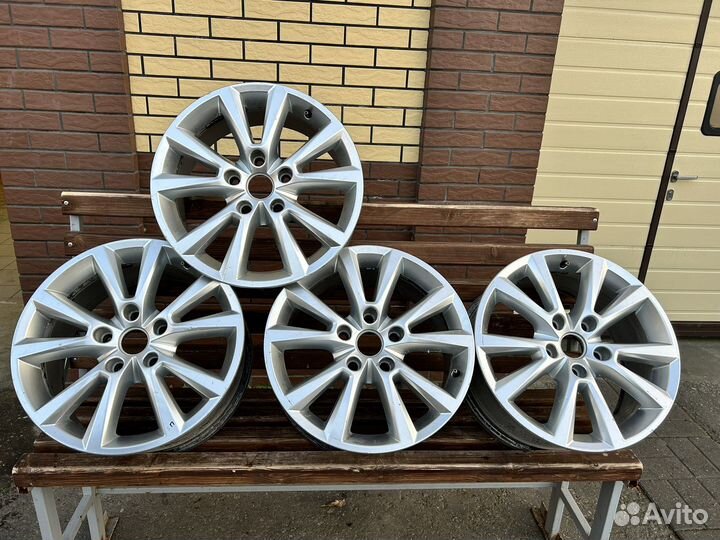 Диски литые R18 Volkswagen Toureg NF